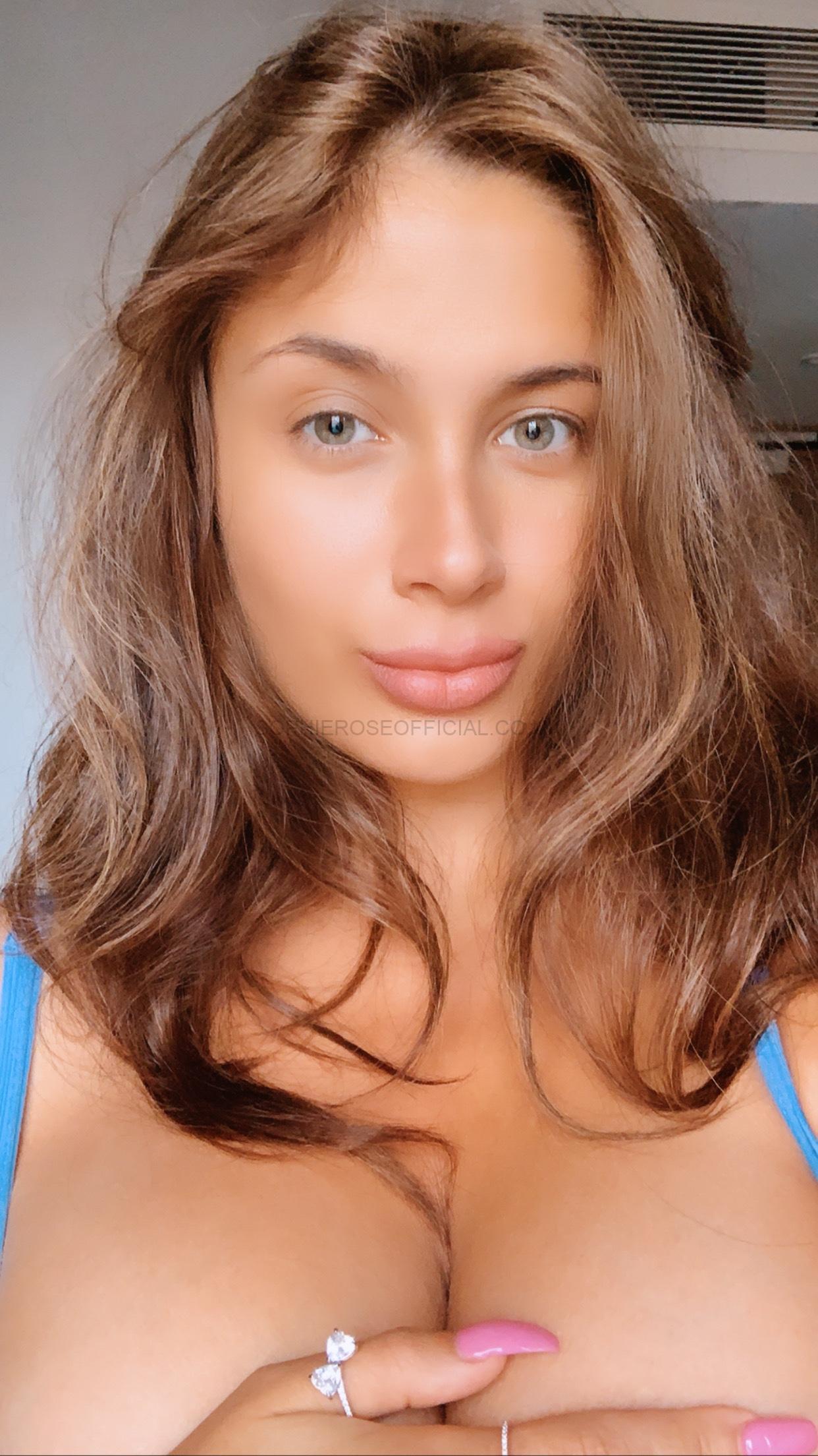 Blue is my favourite colour 💙💙 Me getting ready today 😋